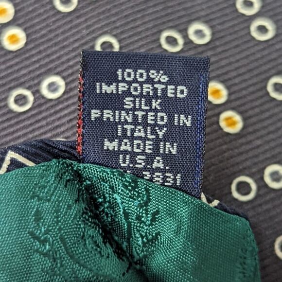 Tommy Hilfiger Men's Black Patterned Tie - Picture 5 of 5